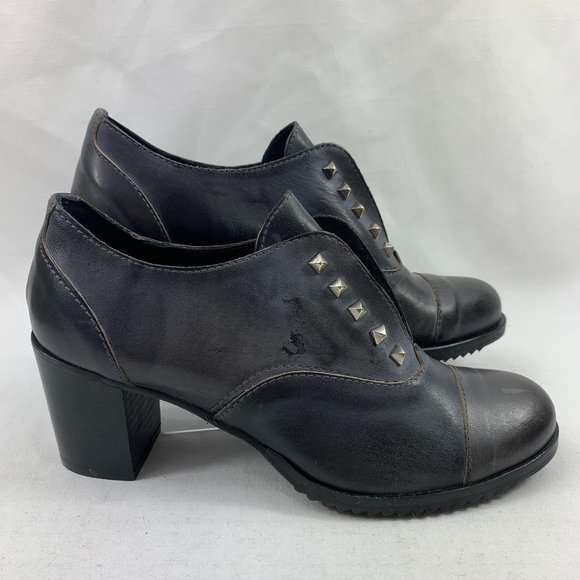 Verri-B Women's Heeled Ankle Booties - Picture 1 of 9
